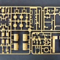 00323 | Trumpeter 1/35 British Challenger 2 (Iraq 2003) Main Battle Tank Scaled Plastic Model Kit -Outlet Crafted Scale Store TRU 00323 53 1200x800 1