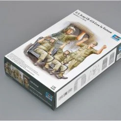 00417 | Trumpeter 1/35 US Vietnam CH-47 Chinook Crew Scaled Plastic Model Kit -Outlet Crafted Scale Store TRU 00417 52 1200x800 1