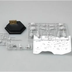 00704 | Trumpeter 1/16 WWII Soviet Officer (Vol.2) Scaled Plastic Model Kit -Outlet Crafted Scale Store TRU 00704 03 1200x800 1