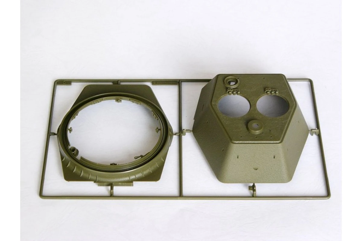 00903 | Trumpeter 1/16 1943 T-34-76 Medium Tank Scaled Plastic Model Kit 16 00903 | Trumpeter 1/16 1943 T-34-76 Medium Tank Scaled Plastic Model Kit - Image 16