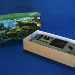 00904 | Trumpeter 1/16 1944 T-34/85 Type 147 Factory Medium Tank Scaled Plastic Model Kit -Outlet Crafted Scale Store TRU 00904 02 1200x800 1