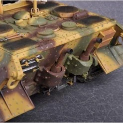 00923 | Trumpeter 1/16 German Sd.Kfz.186 Jagdtiger Tank Scaled Plastic Model Kit -Outlet Crafted Scale Store TRU 00923 09 1200x800 1