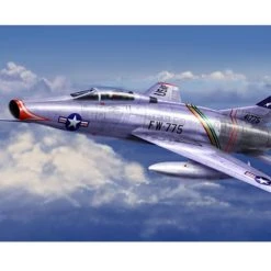 01648 | Trumpeter 1/72 North American F-100C Super Sabre Fighter Jet Scaled Plastic Model Kit
