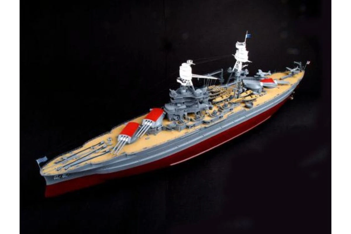 07015 | Trumpeter 1/200 USS Arizona BB-39 1941 Battleship Electric RC Boat Kit 3 07015 | Trumpeter 1/200 USS Arizona BB-39 1941 Battleship Electric RC Boat Kit - Image 3