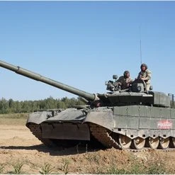 09587 | Trumpeter 1/35 Russian T-80BVM Battle Tank Scaled Plastic Model Kit